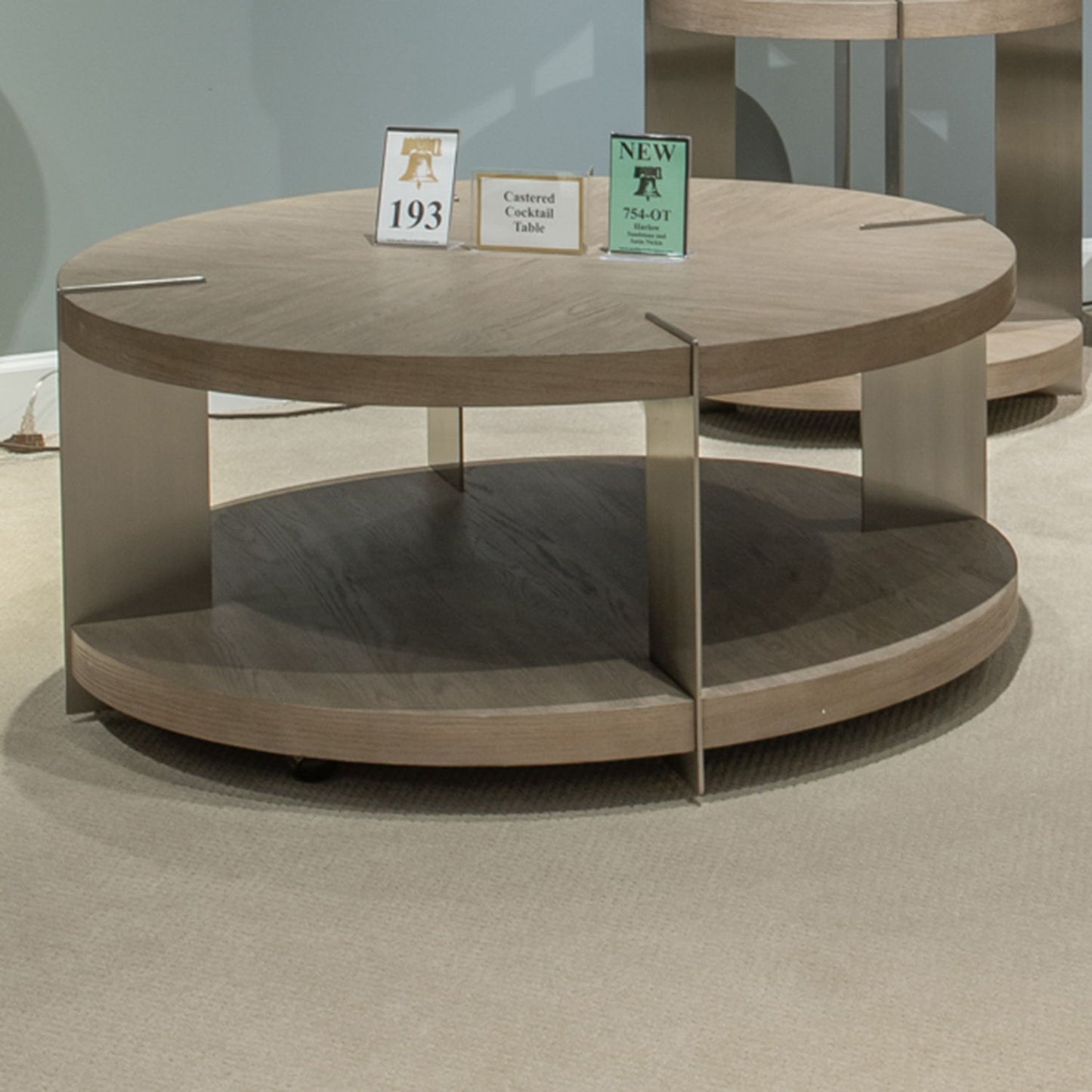 Harlow - Table