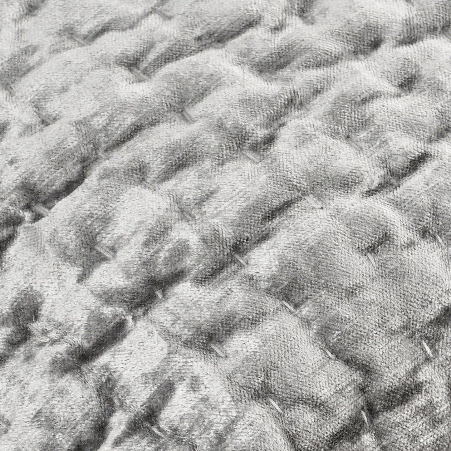 Bari - Velvet Quilt Set