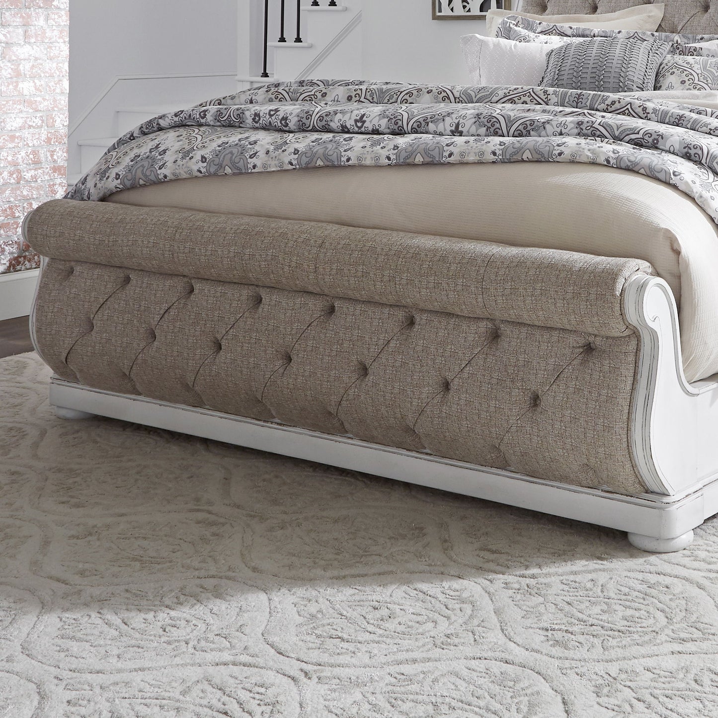 Magnolia Manor - Queen Upholstered Sleigh Footboard - Antique White