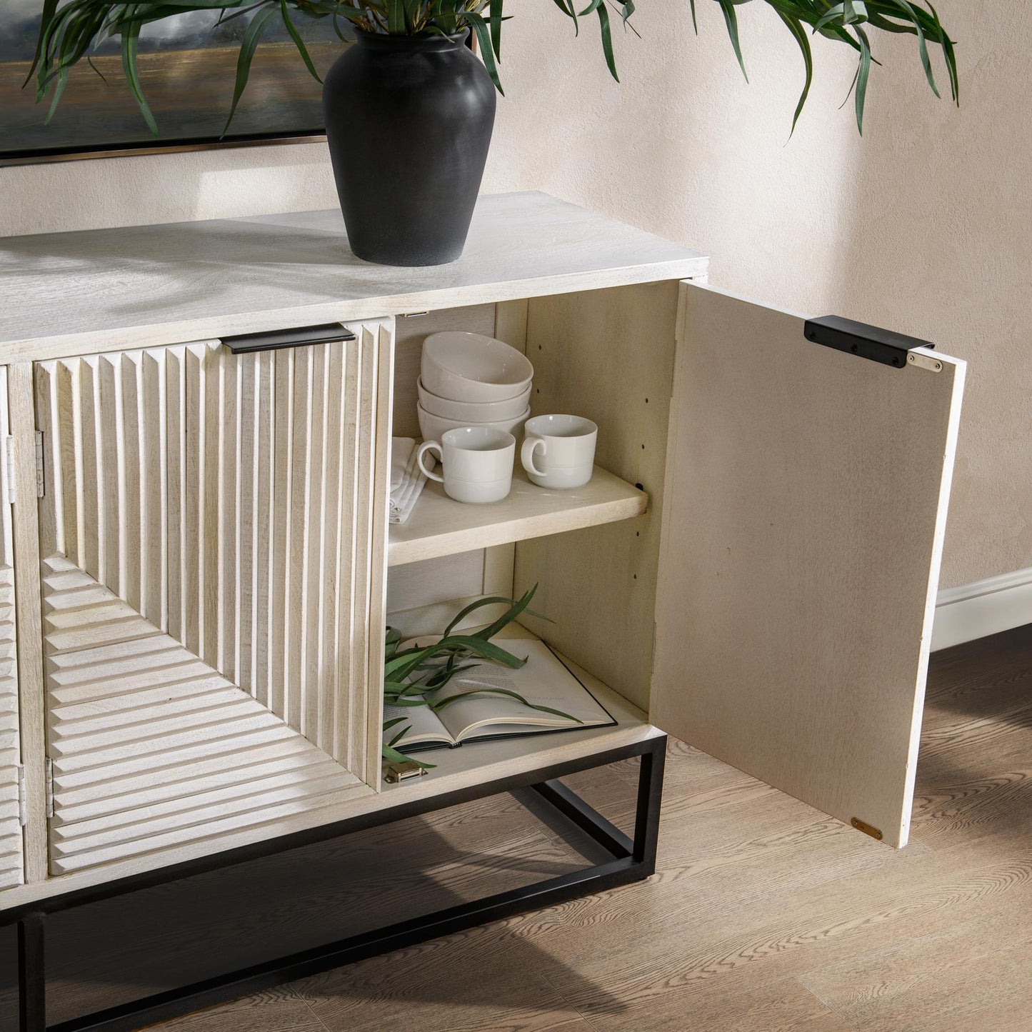 Flint - Sideboard