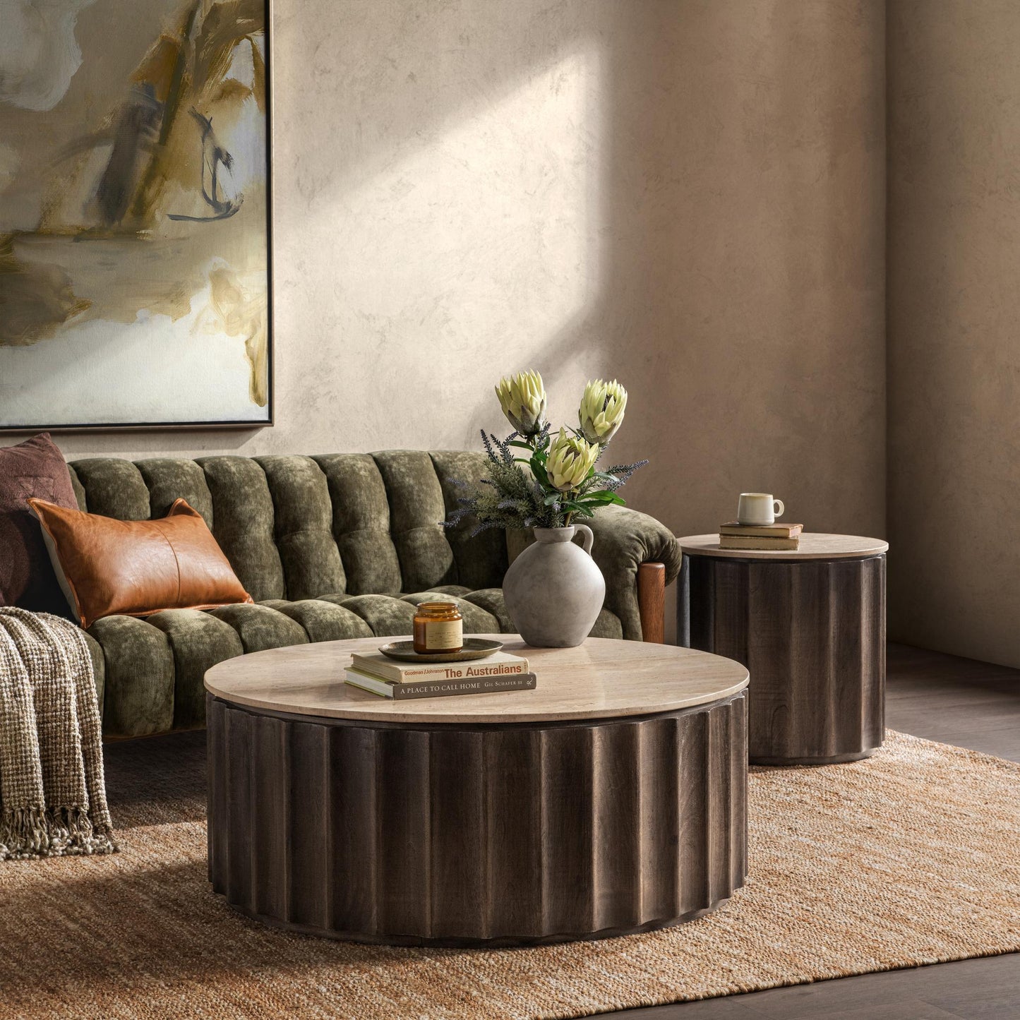 Baylee - Round Table