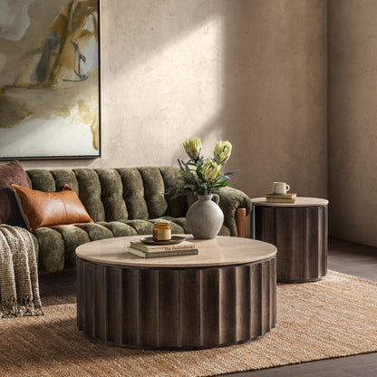 Baylee - Round Table