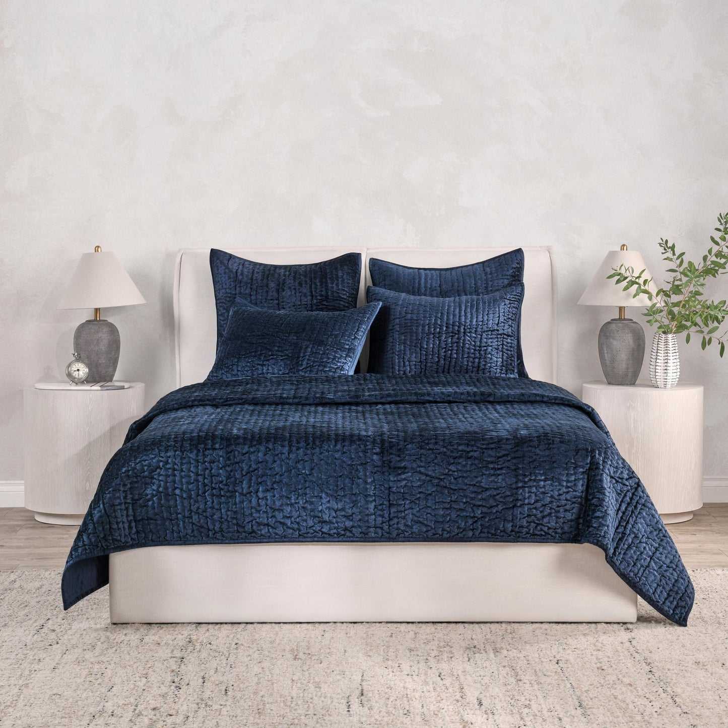 Bari - Velvet Quilt Collection