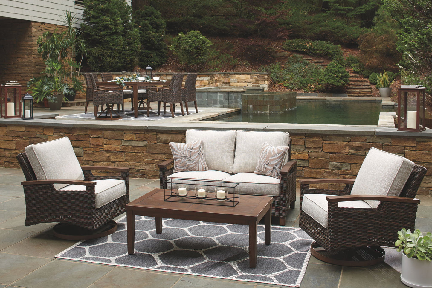 Paradise Trail - Loveseat w/Cushion - Medium Brown