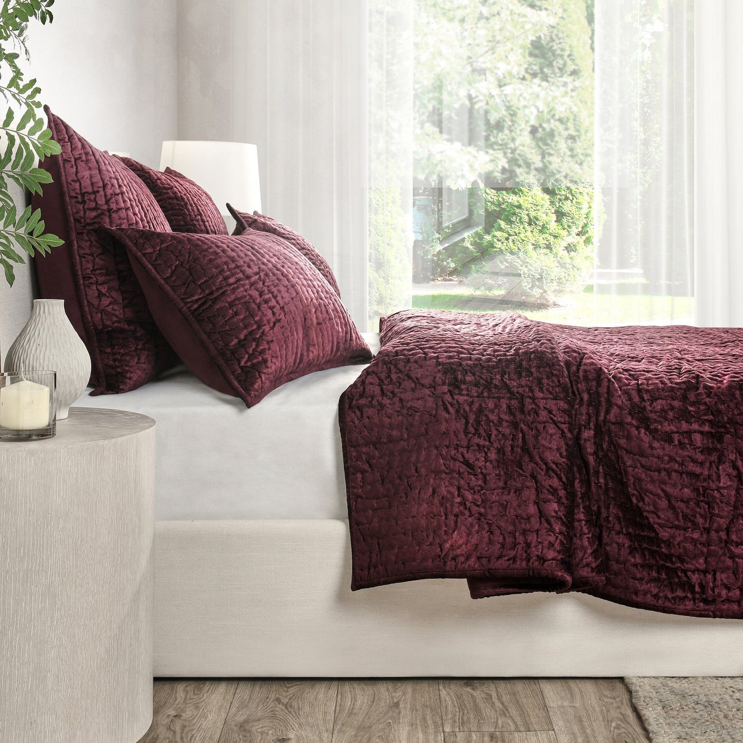 Bari - Velvet Sham - Port