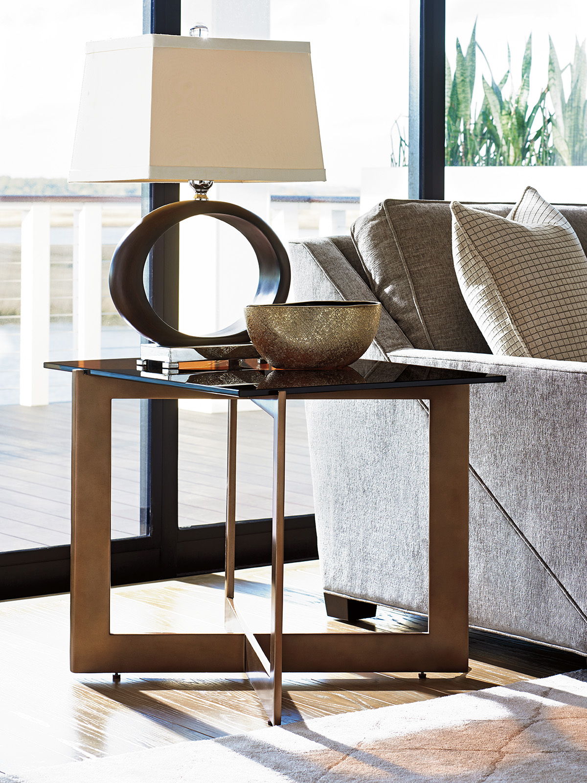 Zavala - Aperture Table