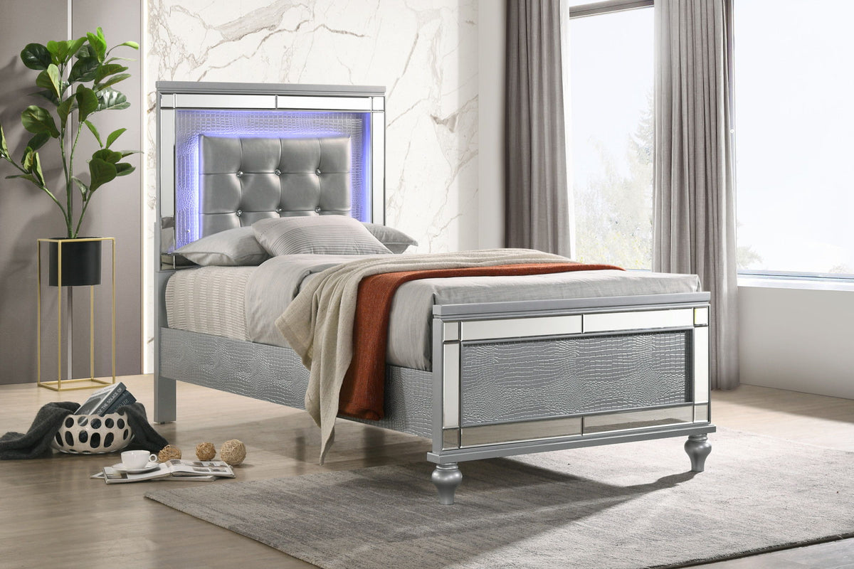 Valentino - 3/3 Twin Headboard - Silver