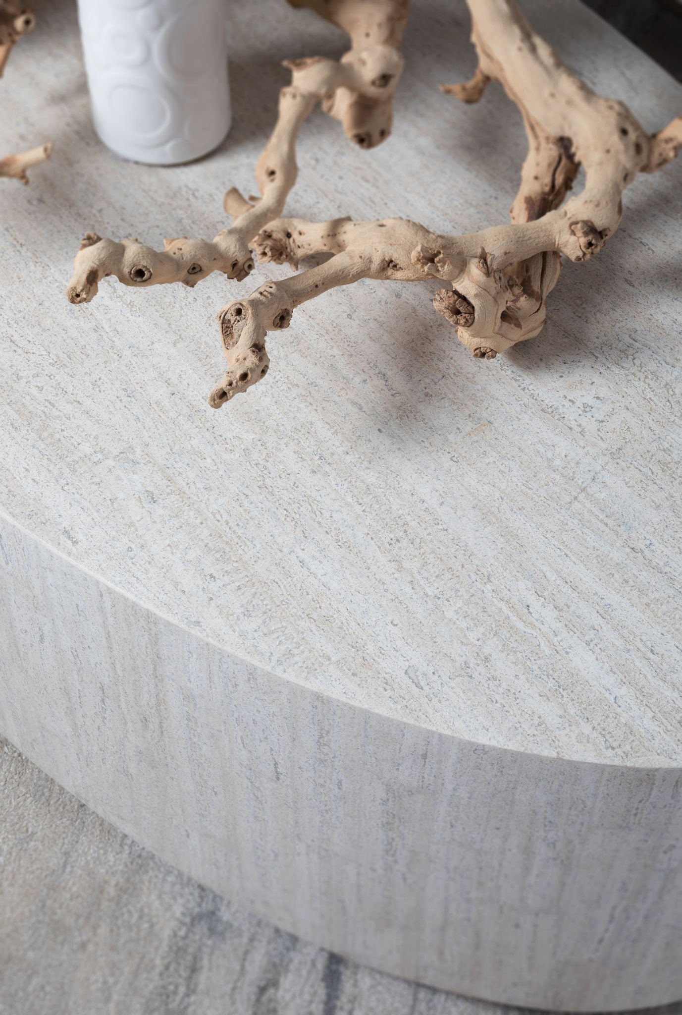 Signature Designs - Cassio Oval Table