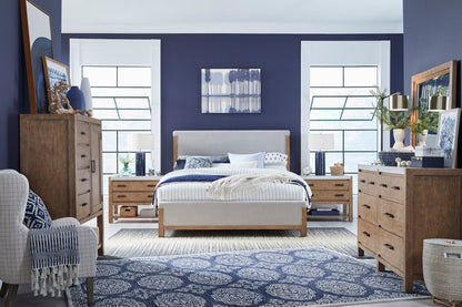 Plum Creek - Upholstered Panel Bedroom Set