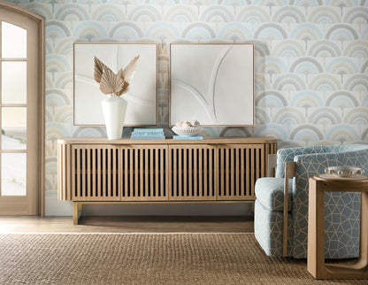 Commerce And Market - Easton Entertainment Console