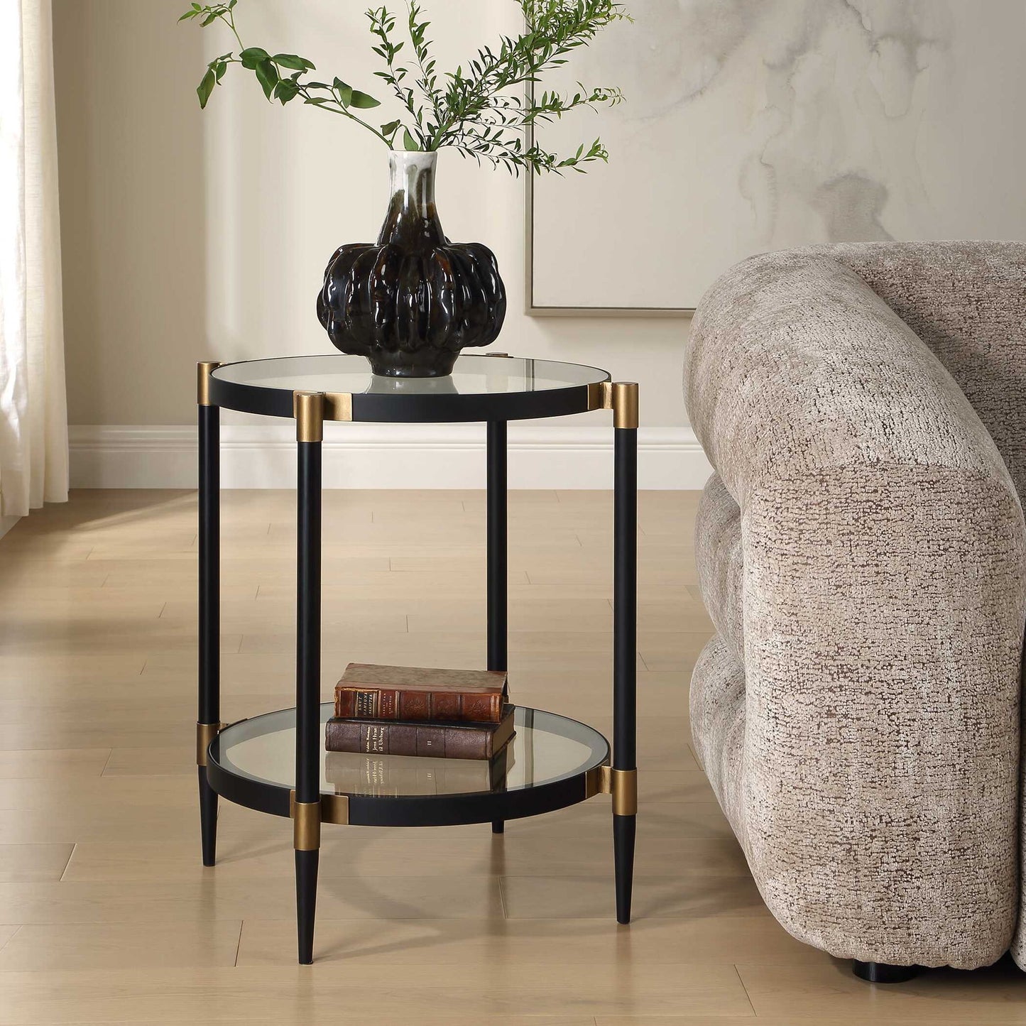 Chadid - Round Glass Table
