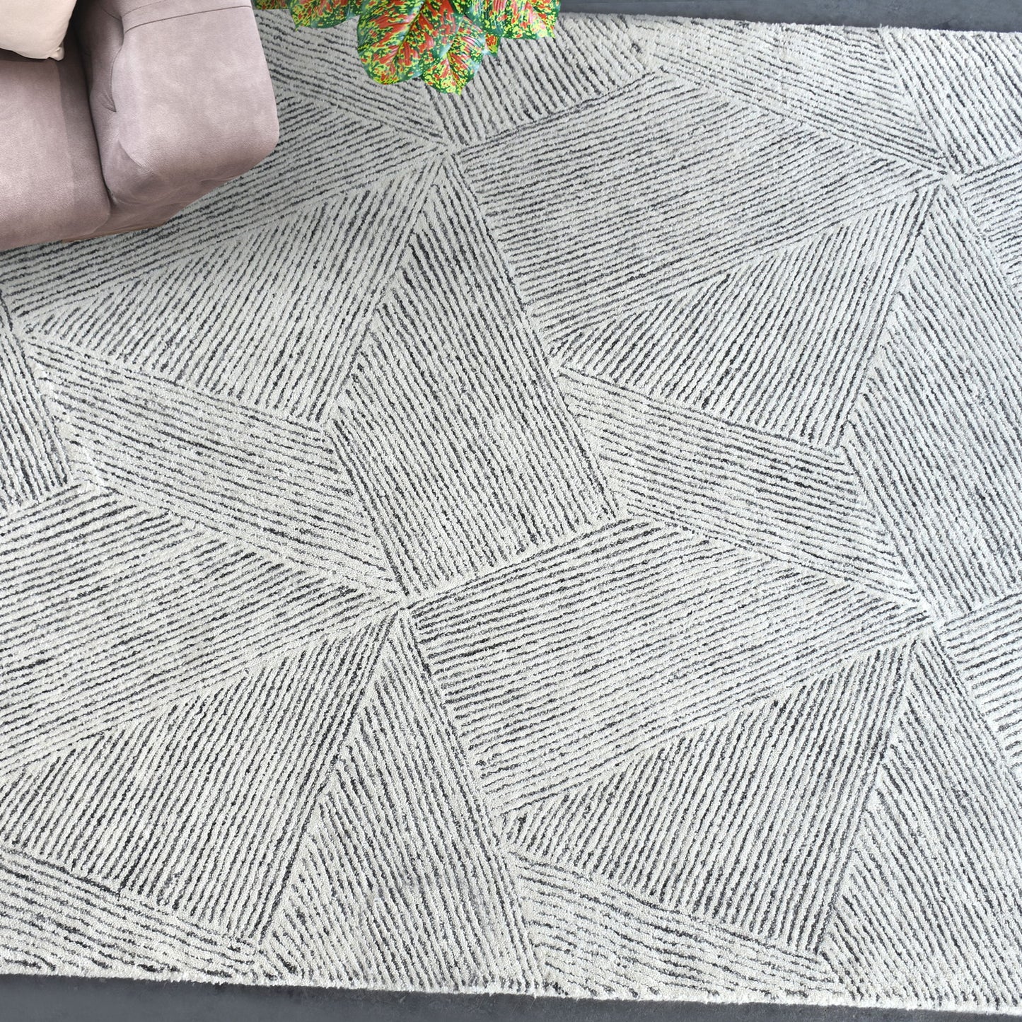 Paonia - Geometric Rug