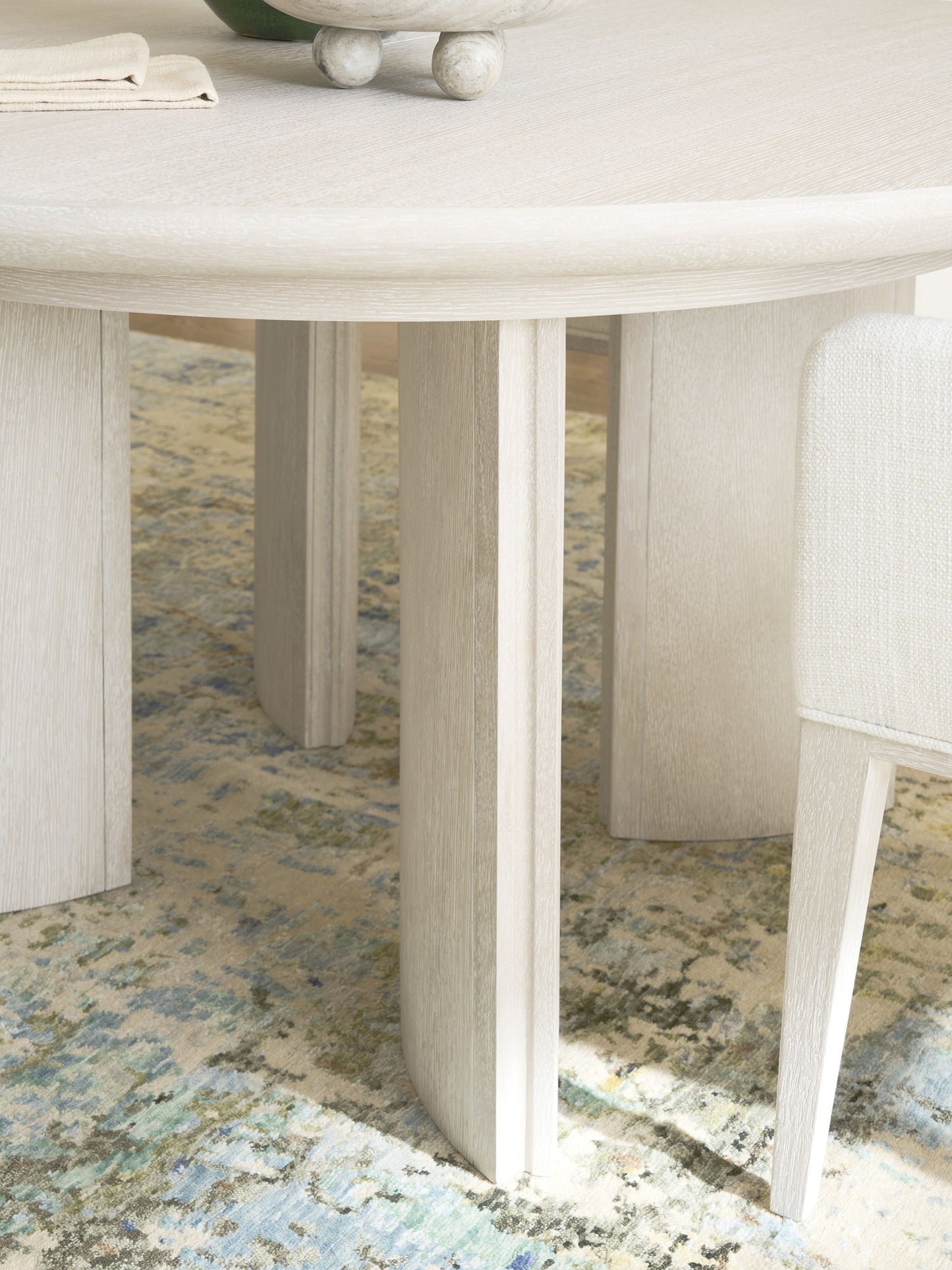 Copacabana - Indio Round Dining Table - White
