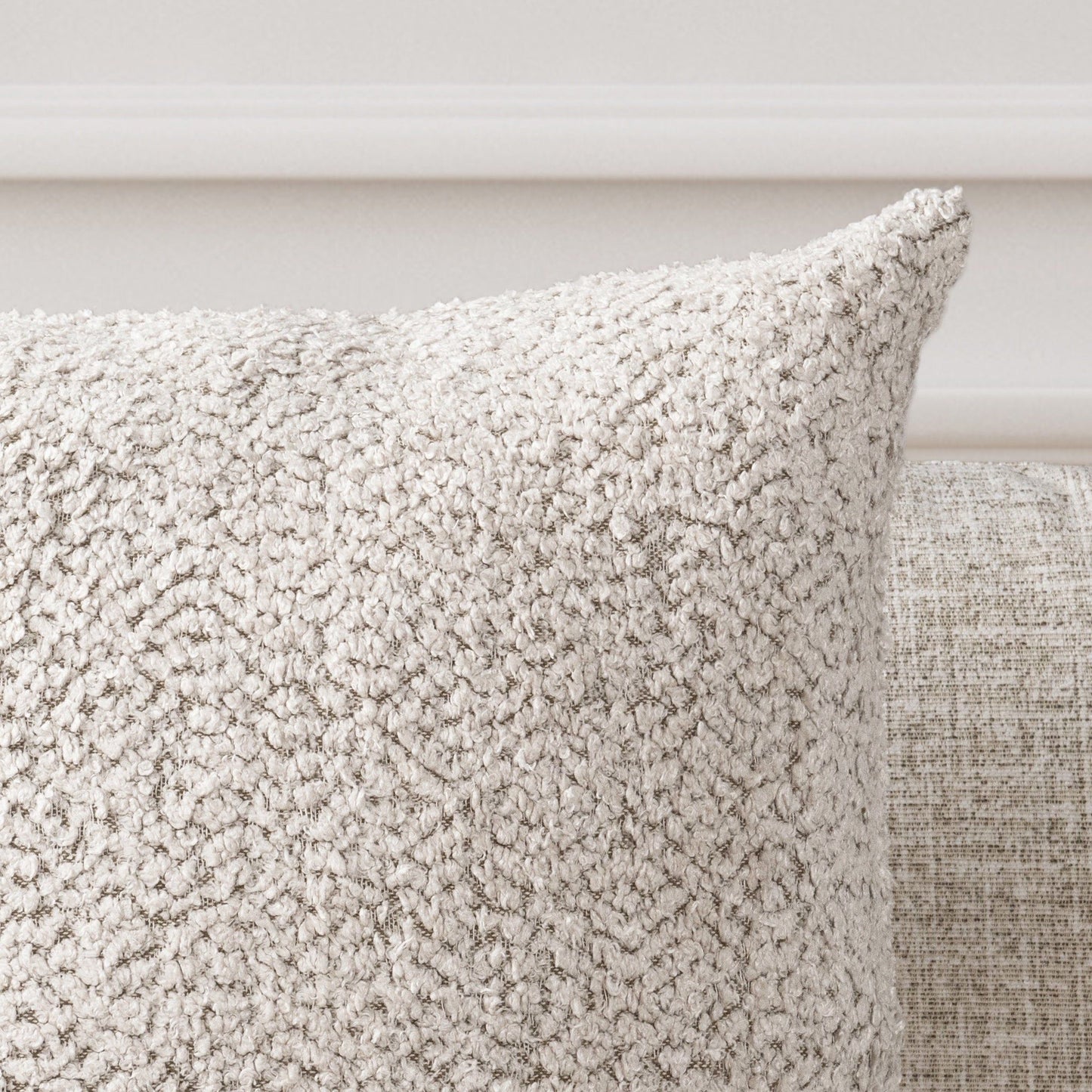 Maris - Round Pillow - Ivory / Natural