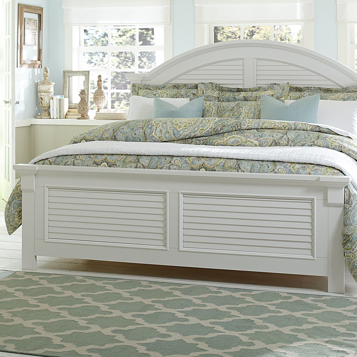 Summer House - Queen Panel Footboard - Oyster White