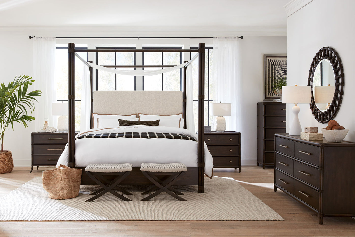 Retreat - Pole Rattan Upholstered Poster Bed With Canopy