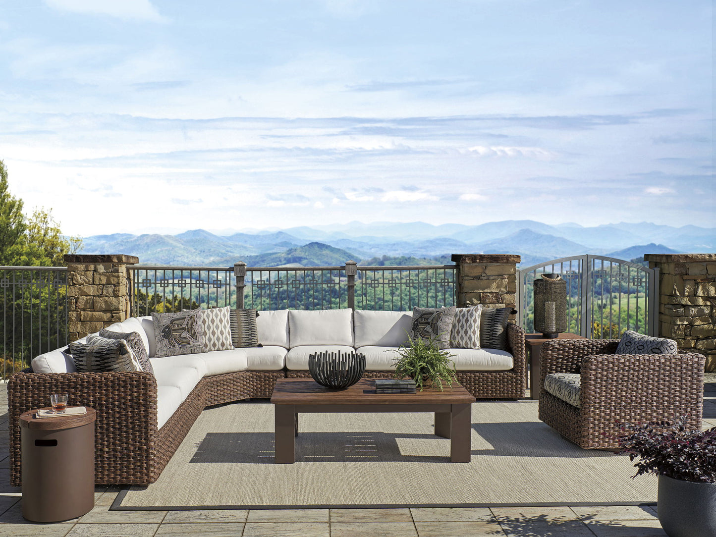 Kilimanjaro - Round Table - Dark Brown