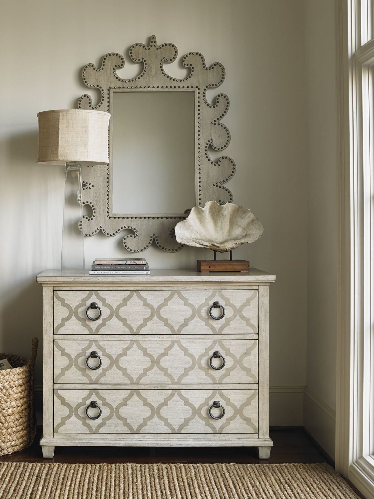 Oyster Bay - Hempstead Vertical Mirror - Pearl Silver