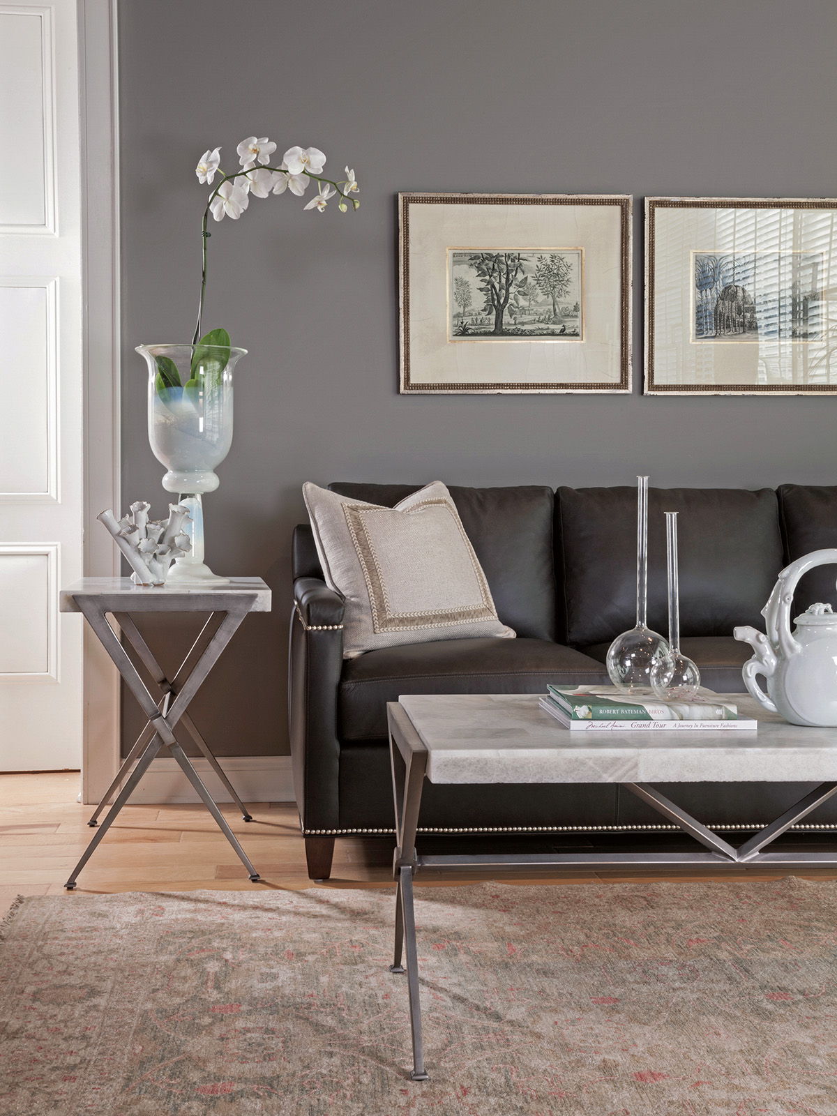 Signature Designs - Greta Rectangular Cocktail Table