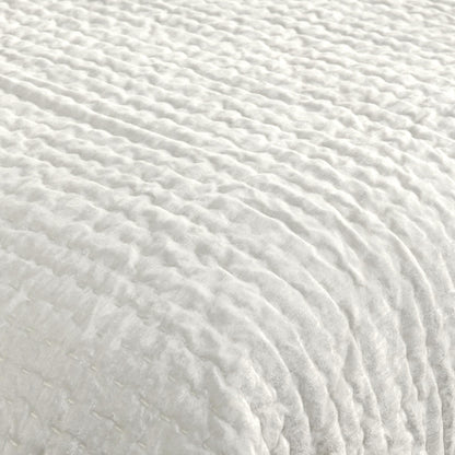 Bari - Velvet Quilt Set