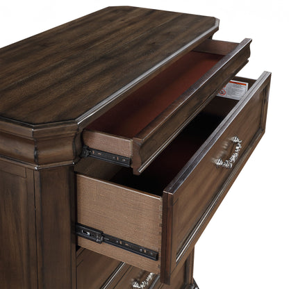 Lyndhurst - Chest