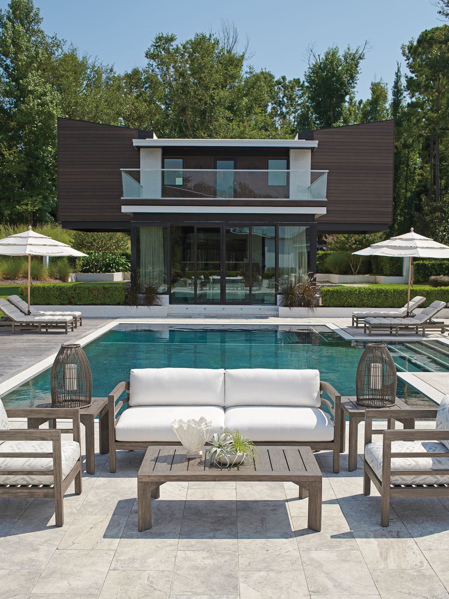 La Jolla - Lounge Chair - Dark Brown