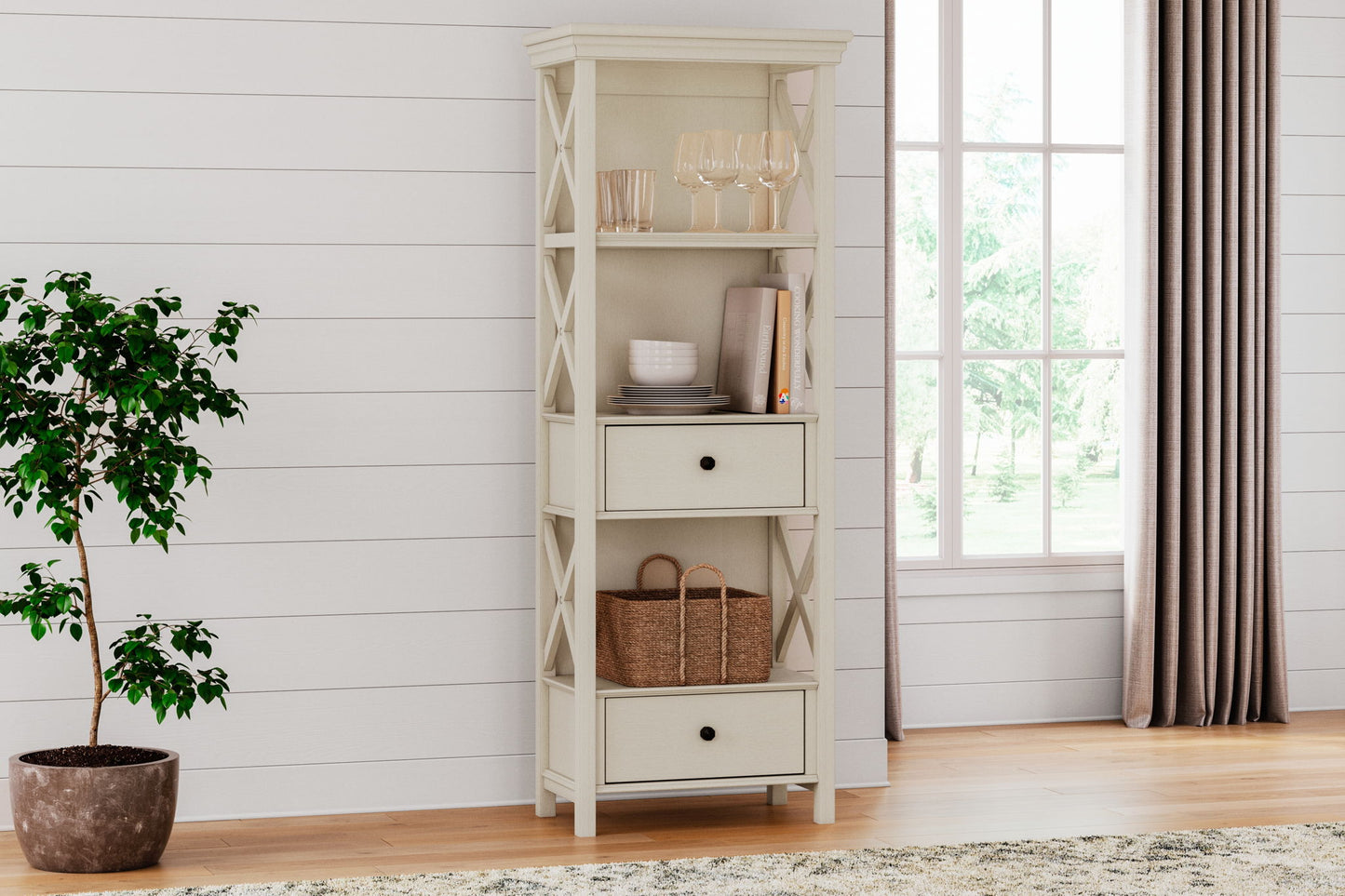 Bolanburg - Display Cabinet - Antique White